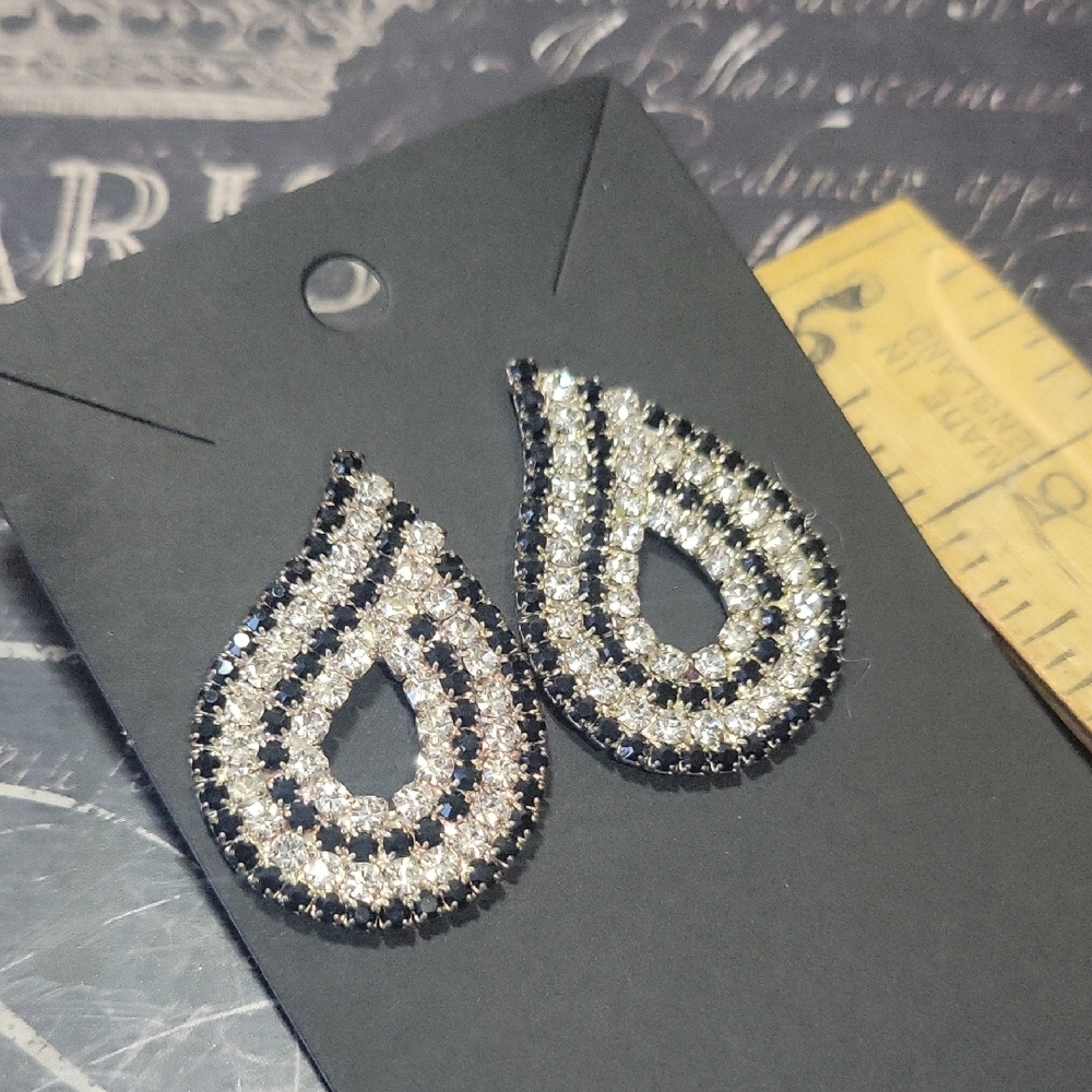 Vintage Black and Silver Rhinestone Teardrop Earrings